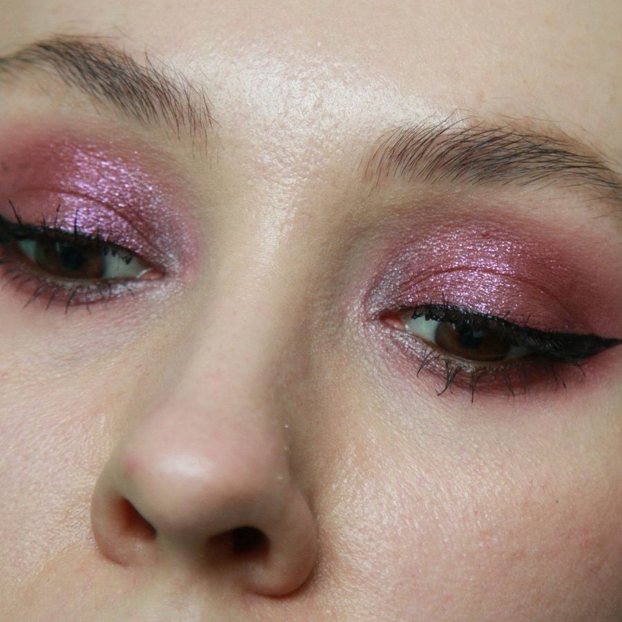 Макияж при комнатном освещении