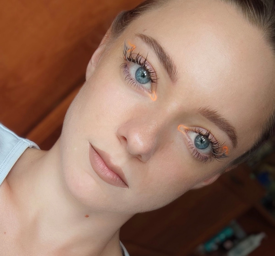 Только карандаш