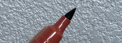 Вот оно, свои губы только лучше. Лайнер для губ Essence Line n'stain Tattoo lip liner 02 Must Have Brown