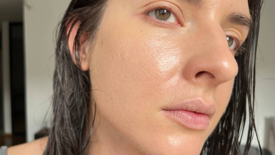 кожа ближе, дневной цвет.