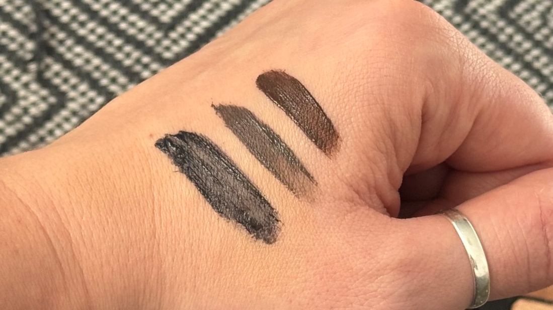 Слева направа:Long black 01, Long Ash 02, Long Hazel 03