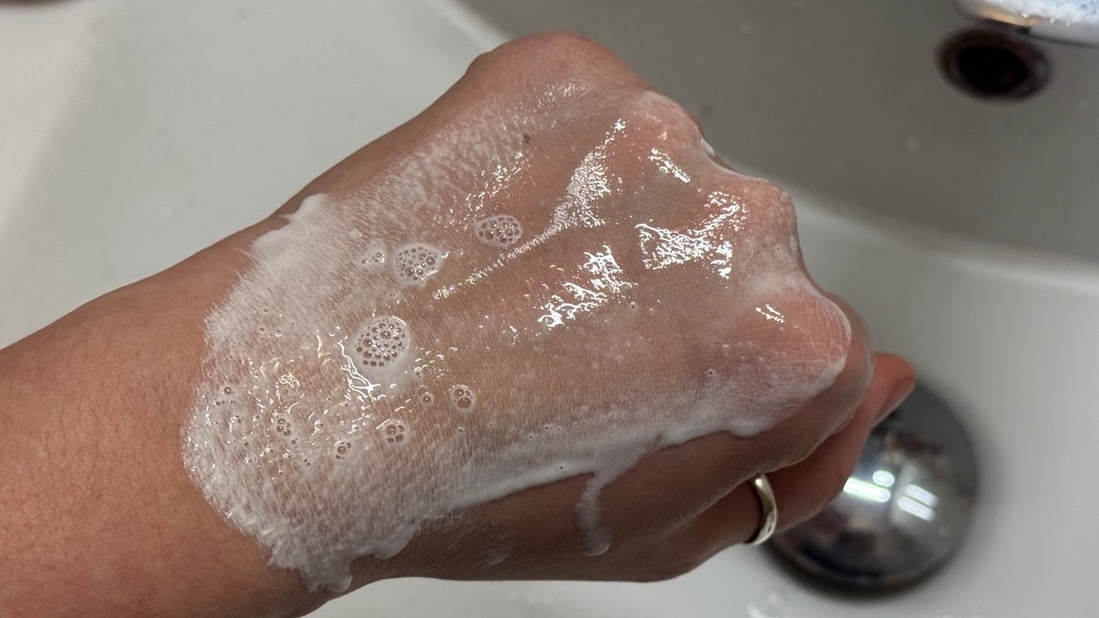 добавила воды