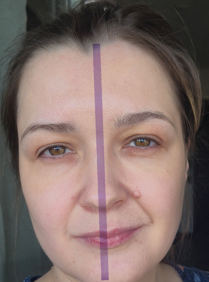 Левая половина без тона, правая- с тоном