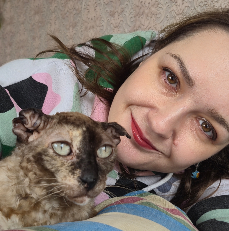 Старушка Камилла- спонсор сегоднящнего выпуска