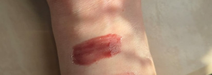 Обзор на одно из моих любимых средств для губ Tocobo Black cherry 03 plumping lip oil