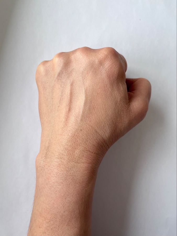 После нанесения тона