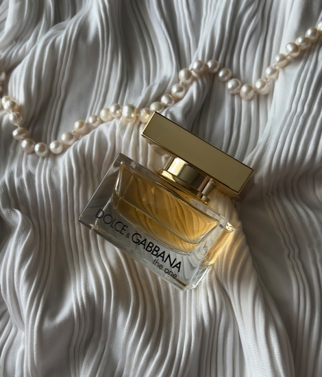 Уютный, согревающий и комплиментарный. Dolce&Gabbana The One